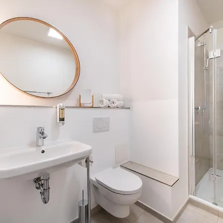 Metropol & Aparthotel Tubinga