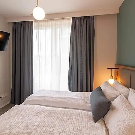 Metropol & 3*