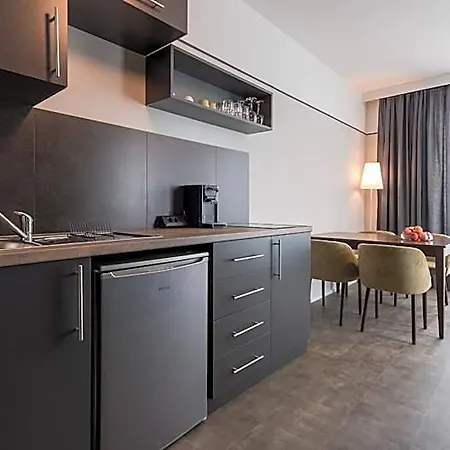 Metropol & 3*